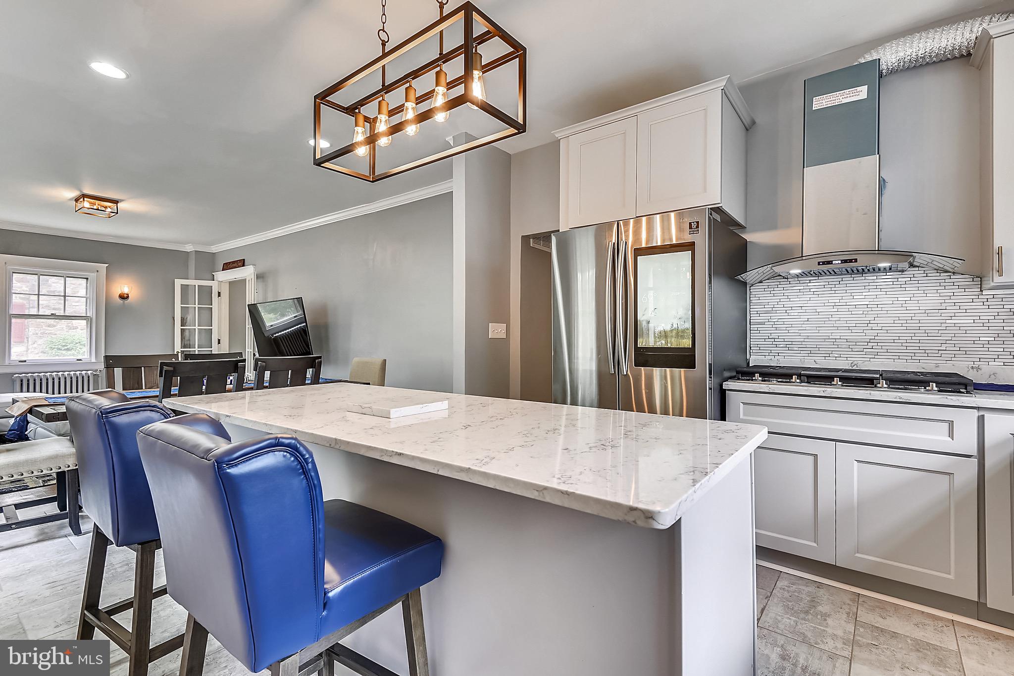 207 Kemble Road Baltimore, MD 21218 - Photo 11 of 54 Kitchen - Quarz Countertop and Island