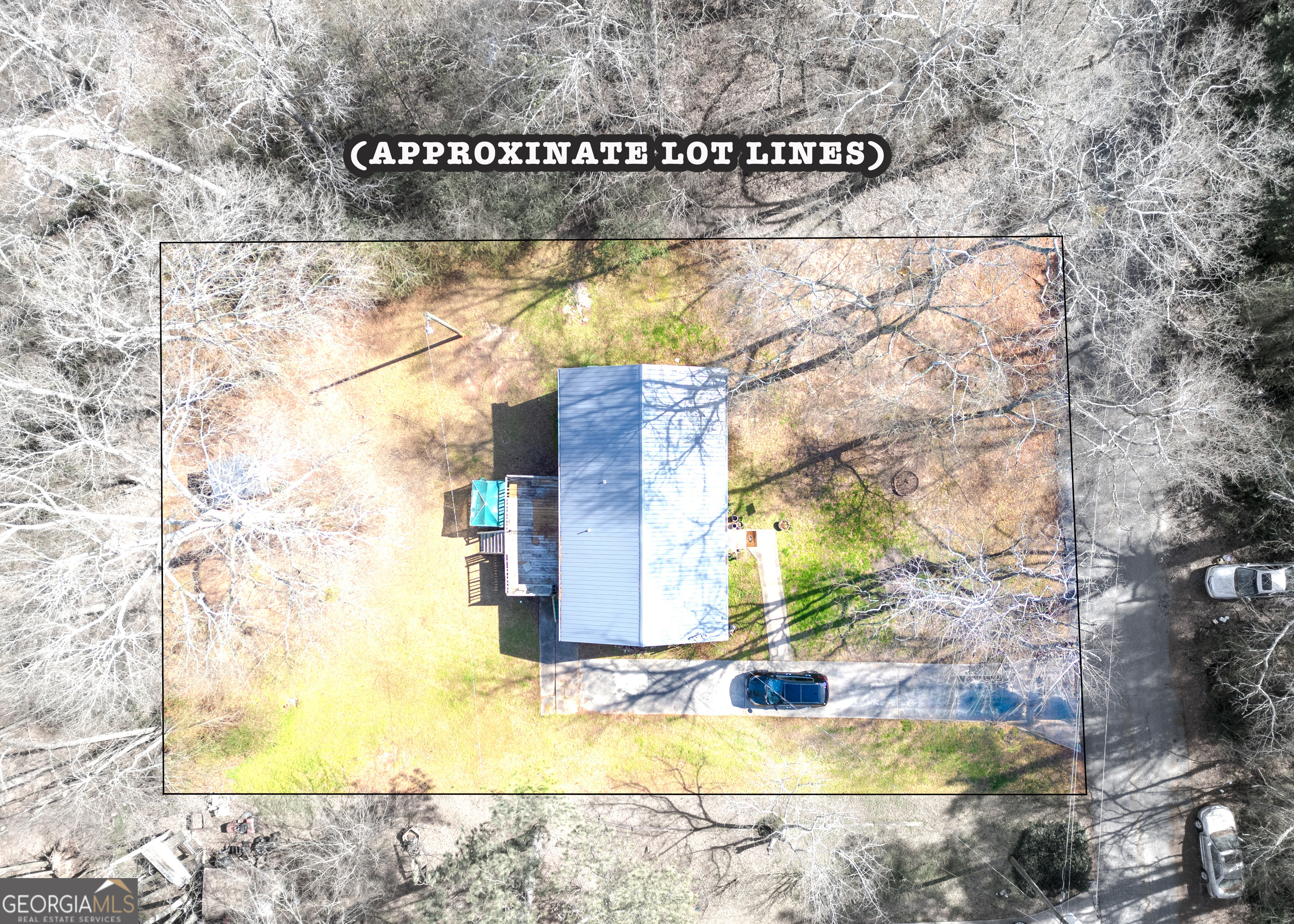 213 Ricefield Road Hartwell, GA 30643 - Photo 14 of 18 a swimming pool with trees in the background