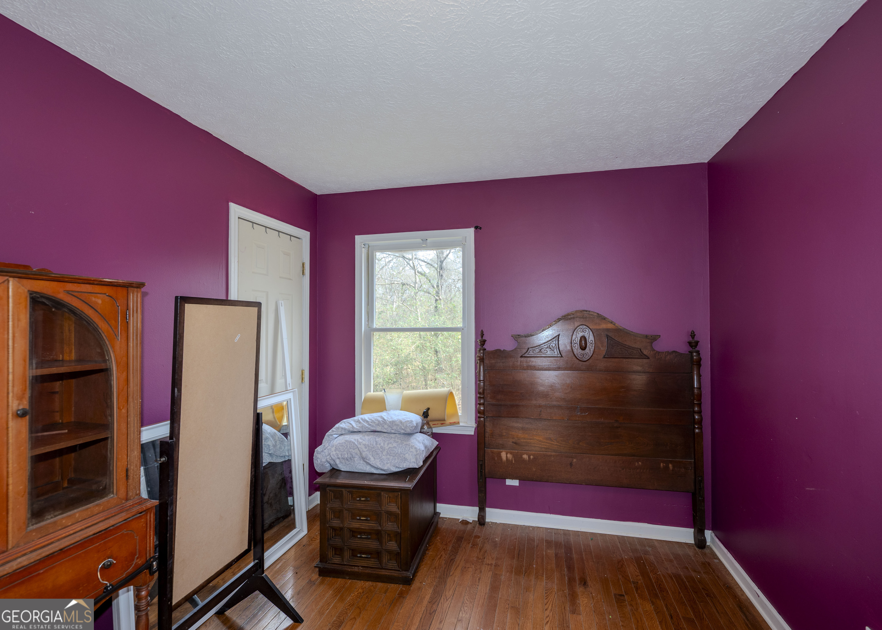 213 Ricefield Road Hartwell, GA 30643 - Photo 10 of 18 a living room with furniture