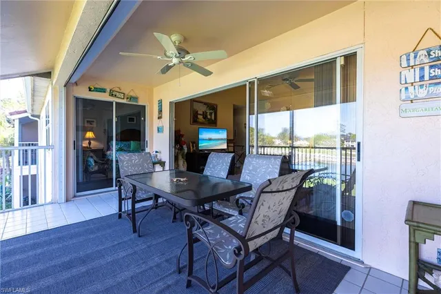 $336,500 | 940 Woodshire Lane, Unit M10, Naples, FL 34105