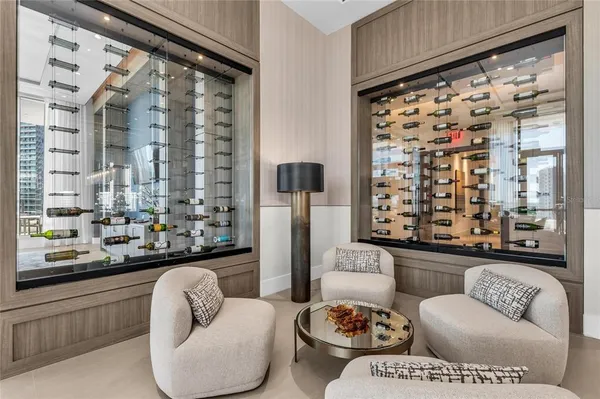 $9,500 | 275 1st Avenue South, Unit 2204, St. Petersburg, FL 33701