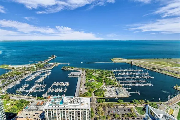 $9,500 | 275 1st Avenue South, Unit 2204, St. Petersburg, FL 33701