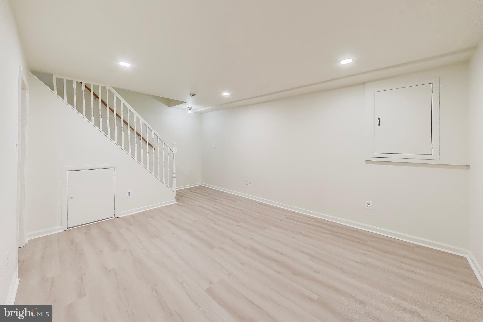 8932 Barrowgate Court Potomac, MD 20854 - Photo 17 of 24
