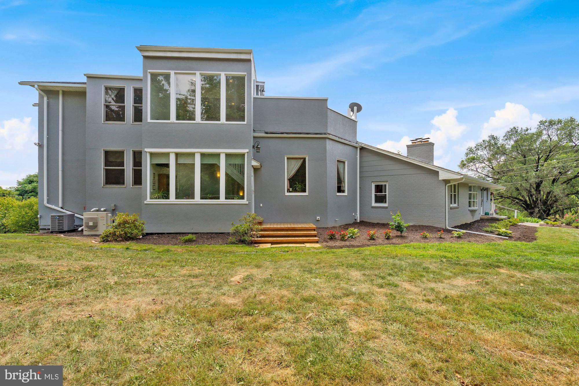 3907 Middle Road Winchester, VA 22602 - Photo 4 of 78 Gallery Image 4