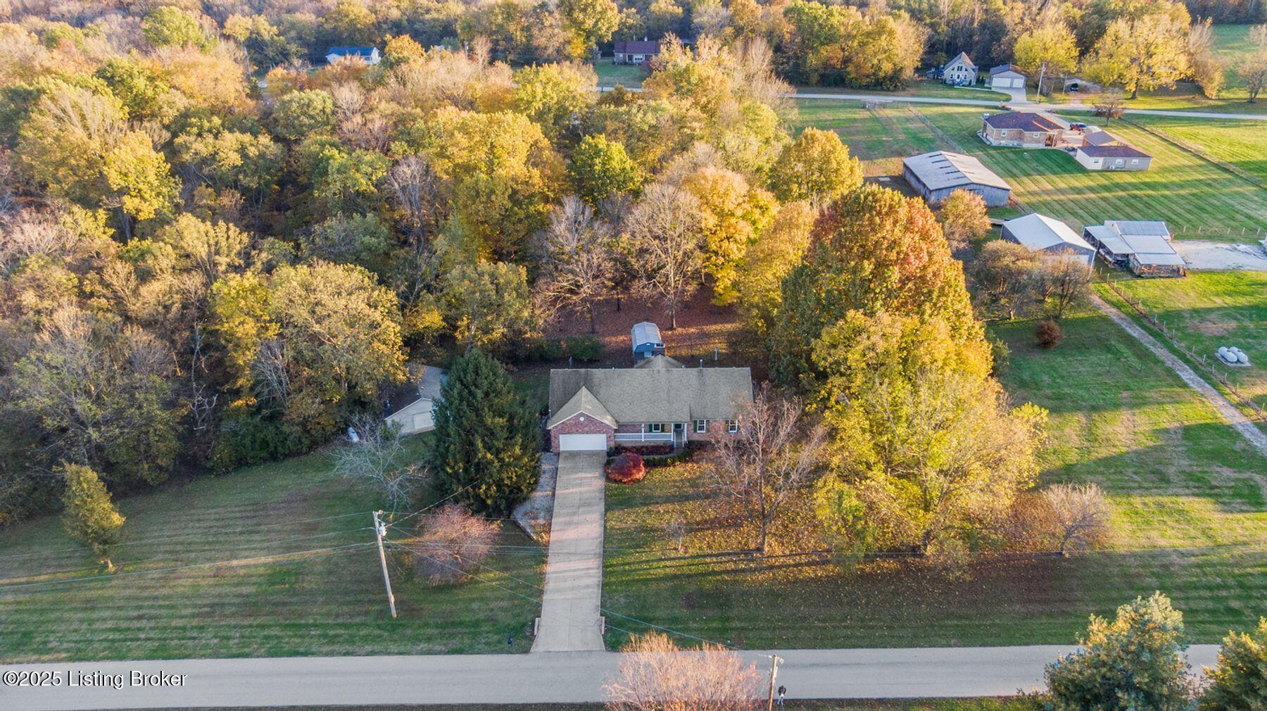 397 Partridge Run Road Shepherdsville, KY 40165 - Photo 2 of 74 photo_online_000