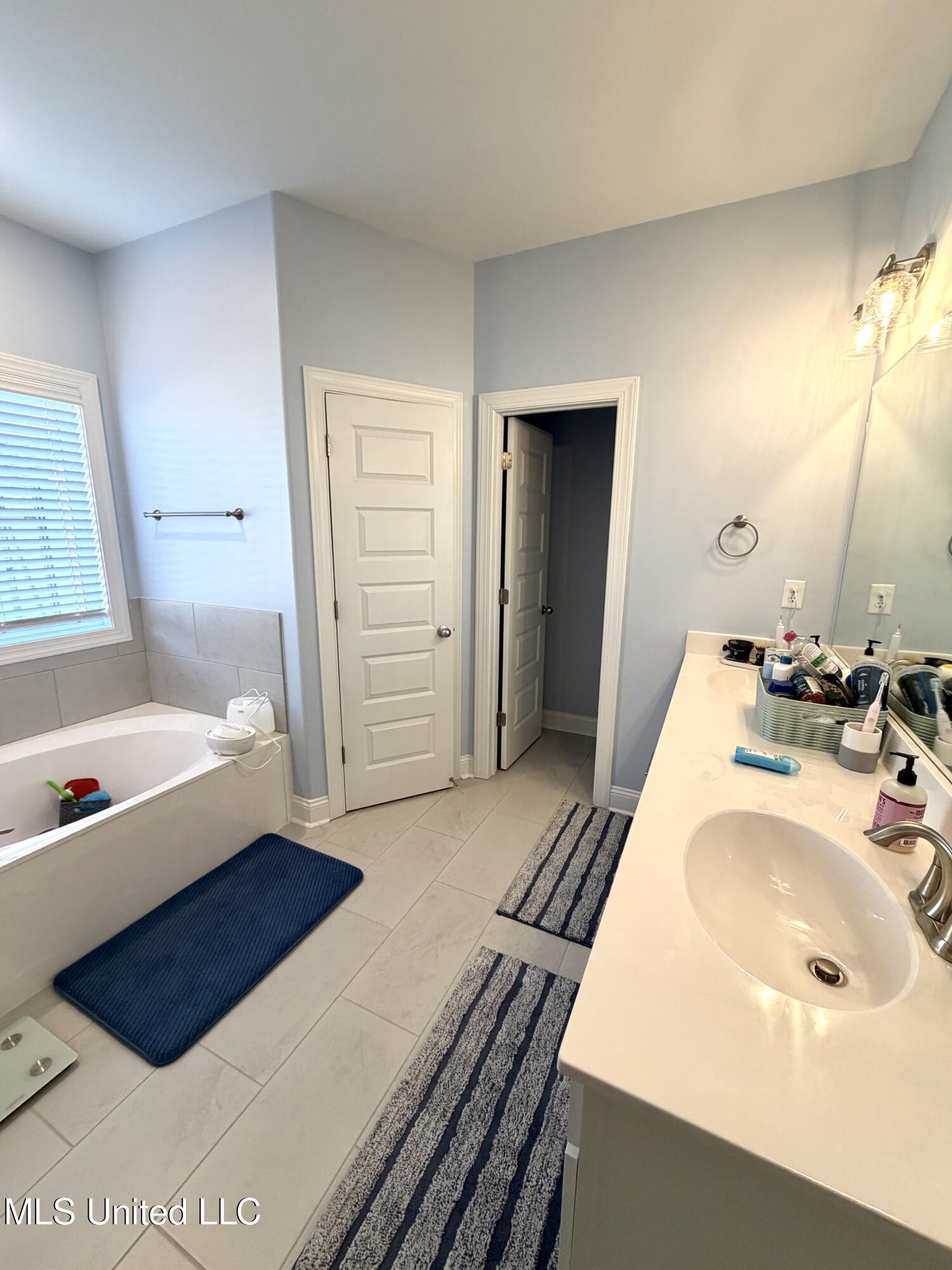 10238 March Mdws Way Olive Branch, MS 38654 - Photo 14 of 31 IMG_4471