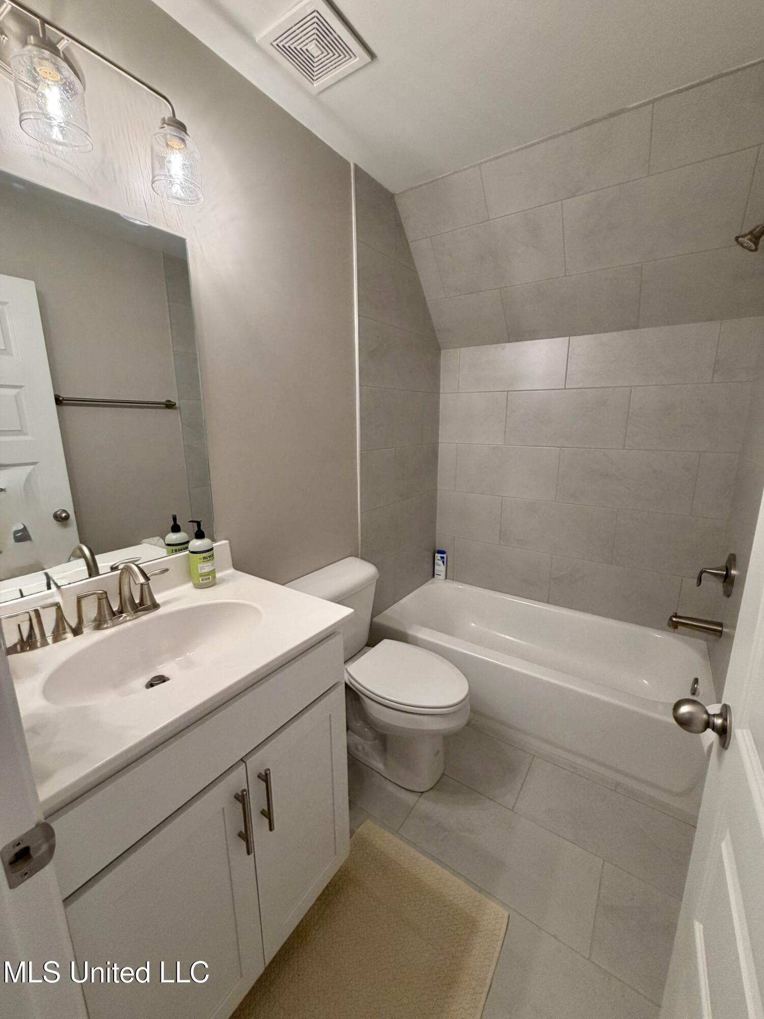 10238 March Mdws Way Olive Branch, MS 38654 - Photo 25 of 31 IMG_4483