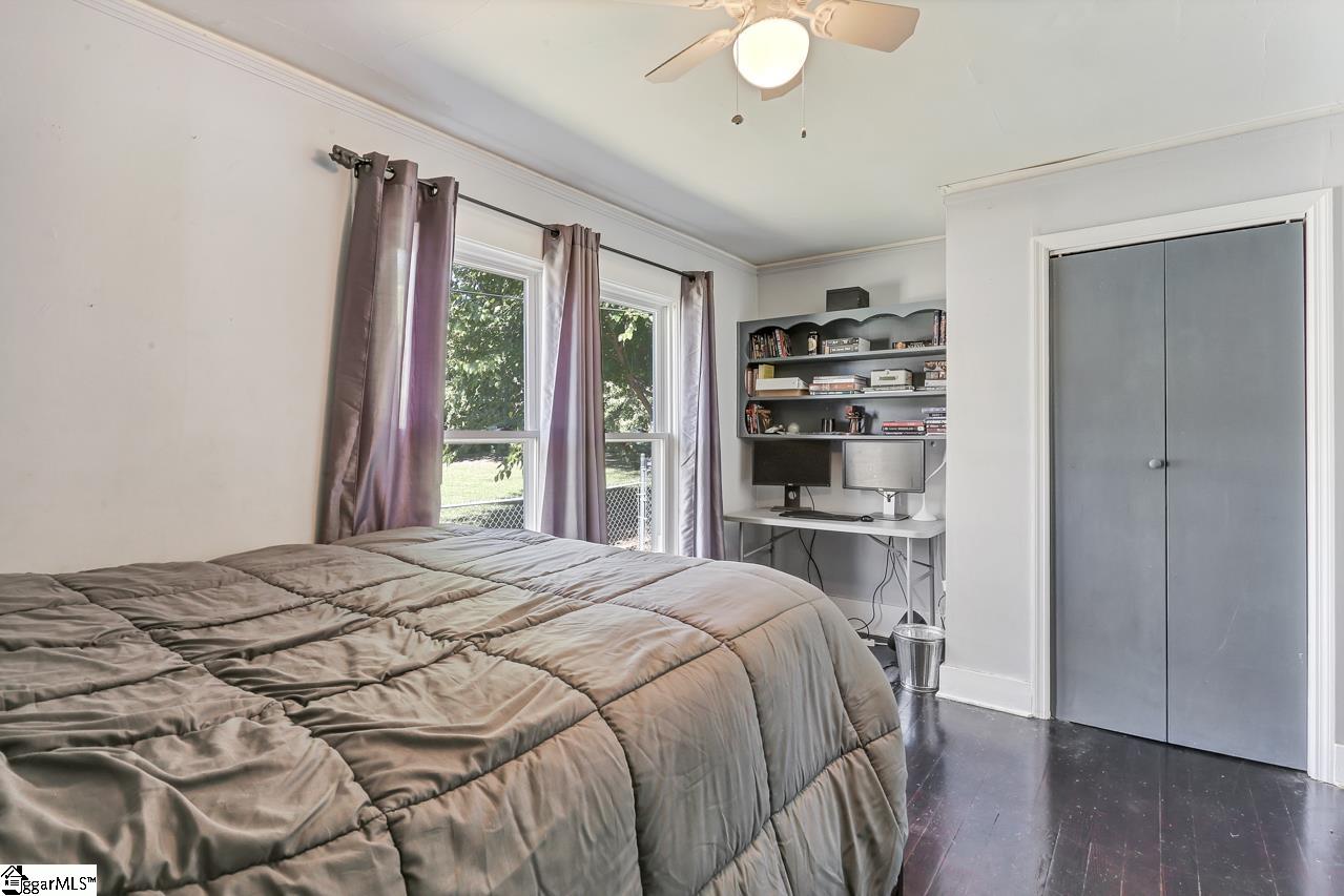 206 Hubert Street Greer, SC 29650 - Photo 11 of 33