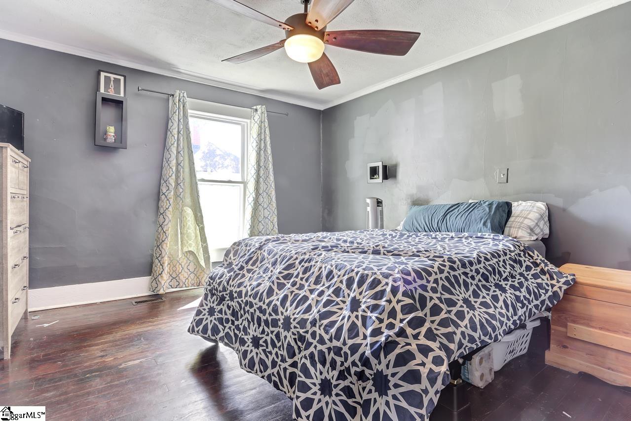 206 Hubert Street Greer, SC 29650 - Photo 12 of 33