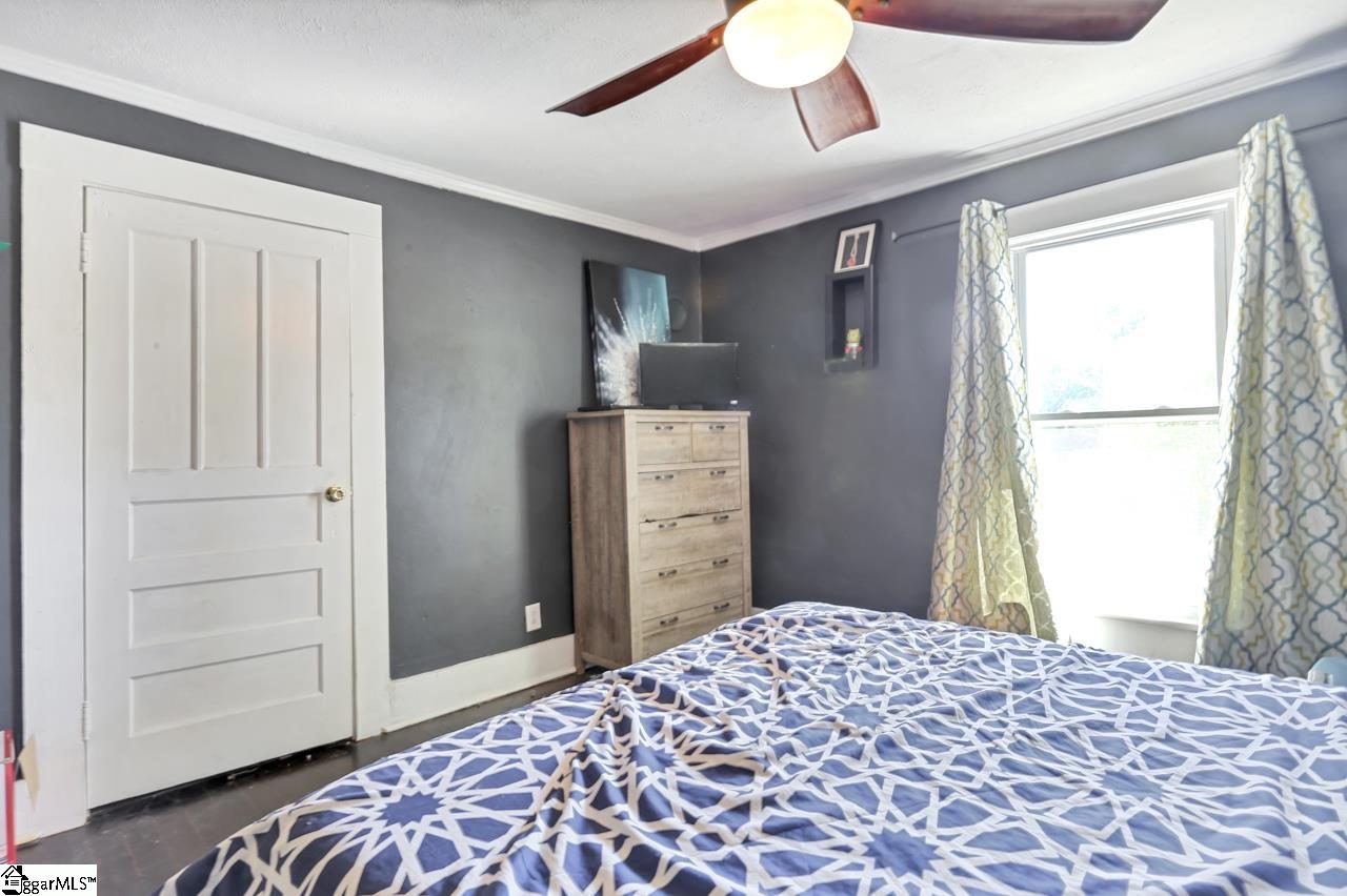 206 Hubert Street Greer, SC 29650 - Photo 13 of 33