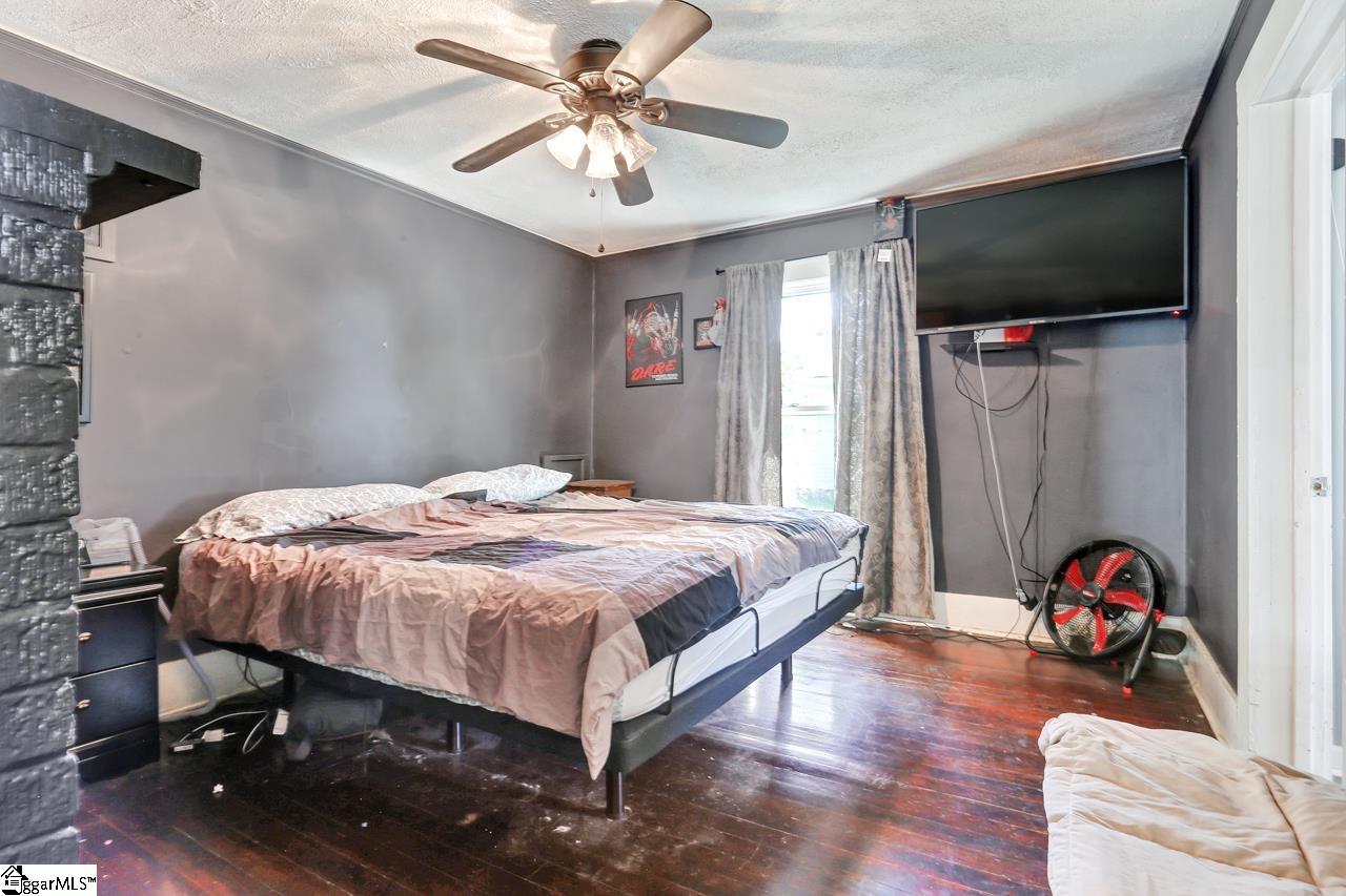 206 Hubert Street Greer, SC 29650 - Photo 16 of 33