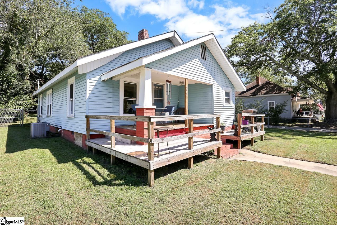 206 Hubert Street Greer, SC 29650 - Photo 2 of 33