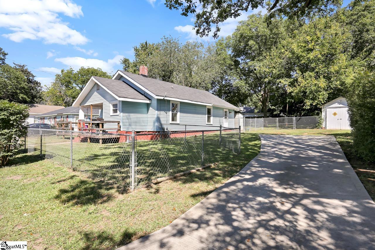 206 Hubert Street Greer, SC 29650 - Photo 22 of 33