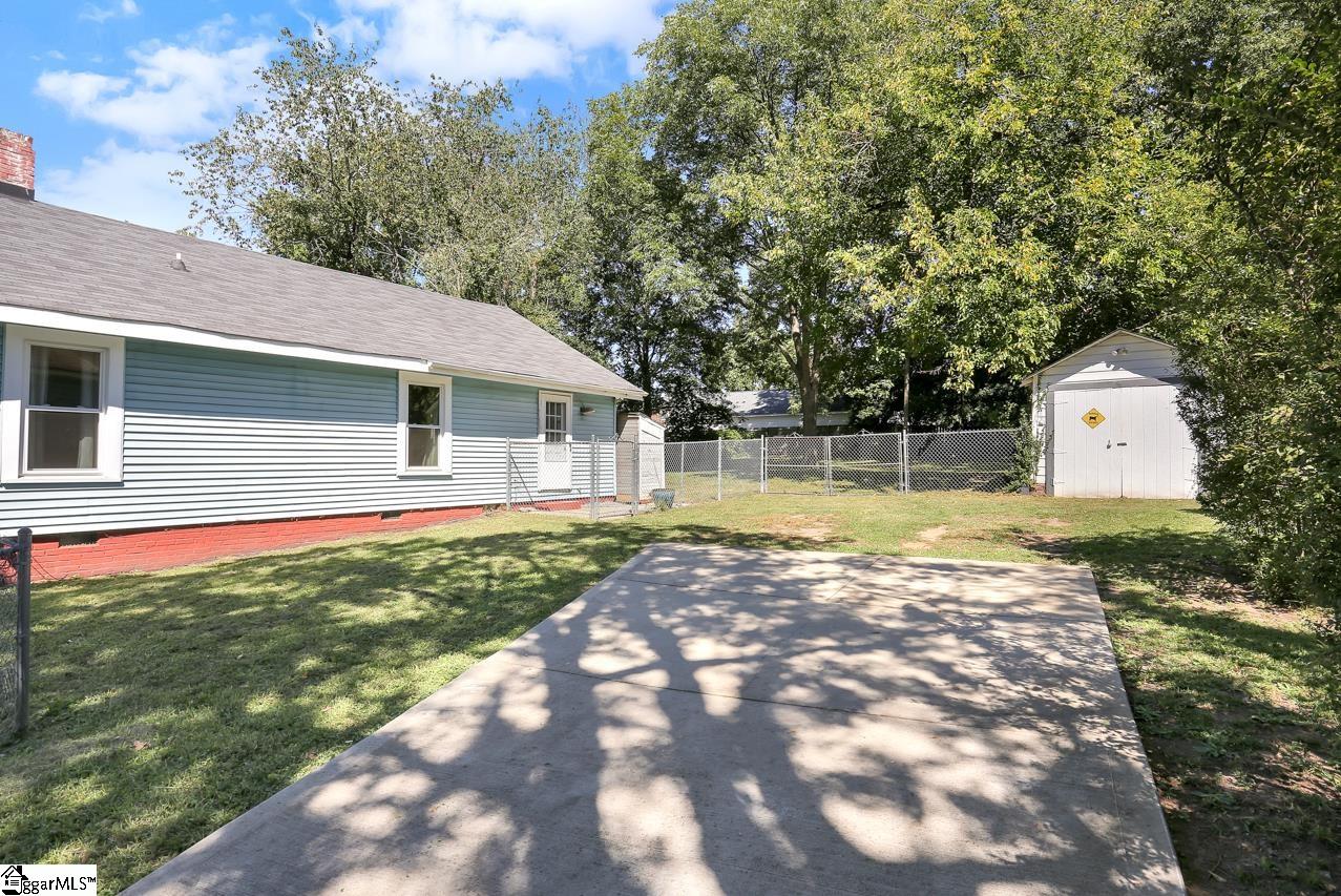 206 Hubert Street Greer, SC 29650 - Photo 23 of 33