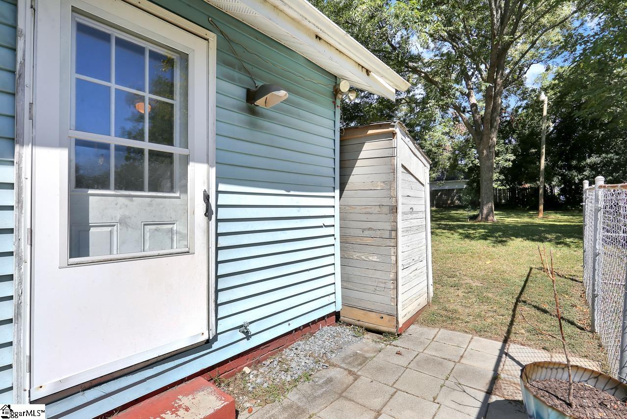 206 Hubert Street Greer, SC 29650 - Photo 25 of 33