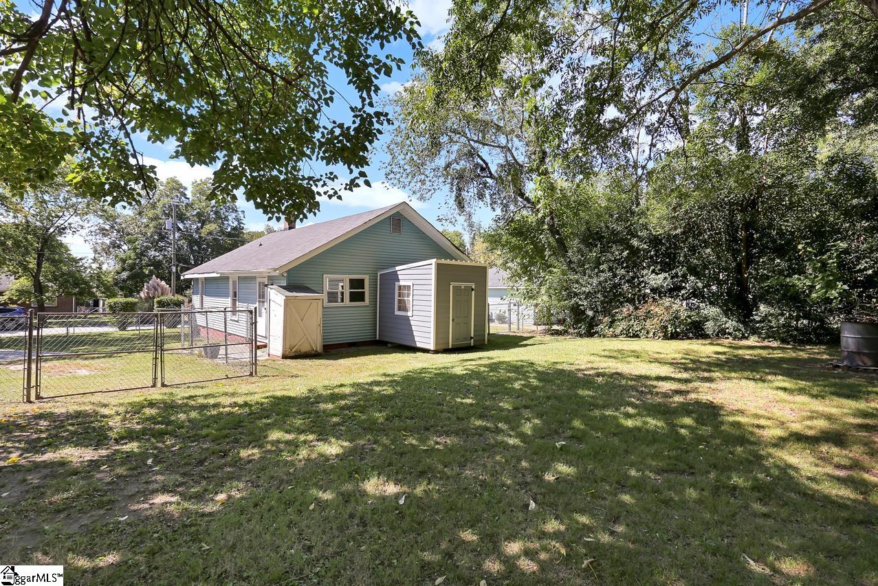 206 Hubert Street Greer, SC 29650 - Photo 28 of 33