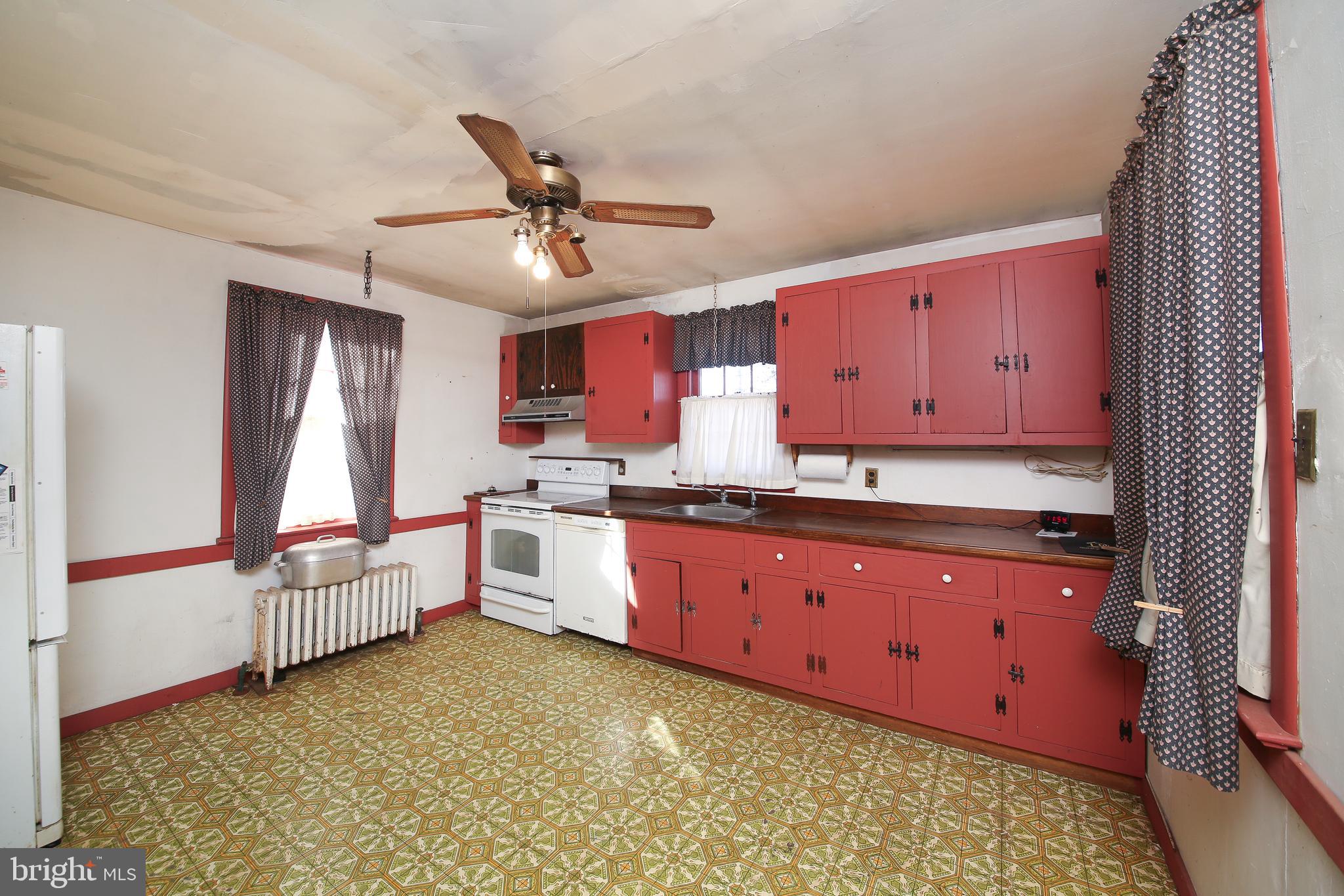 1190 North Easton Road Doylestown, PA 18902 - Photo 5 of 19