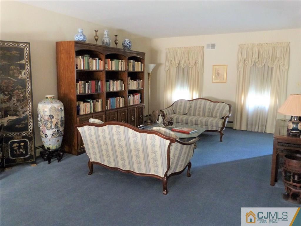 7 Amherst Street Edison, NJ 08820 - Photo 3 of 15 Gallery Image 3
