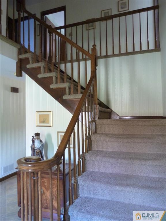 7 Amherst Street Edison, NJ 08820 - Photo 8 of 15 Gallery Image 8