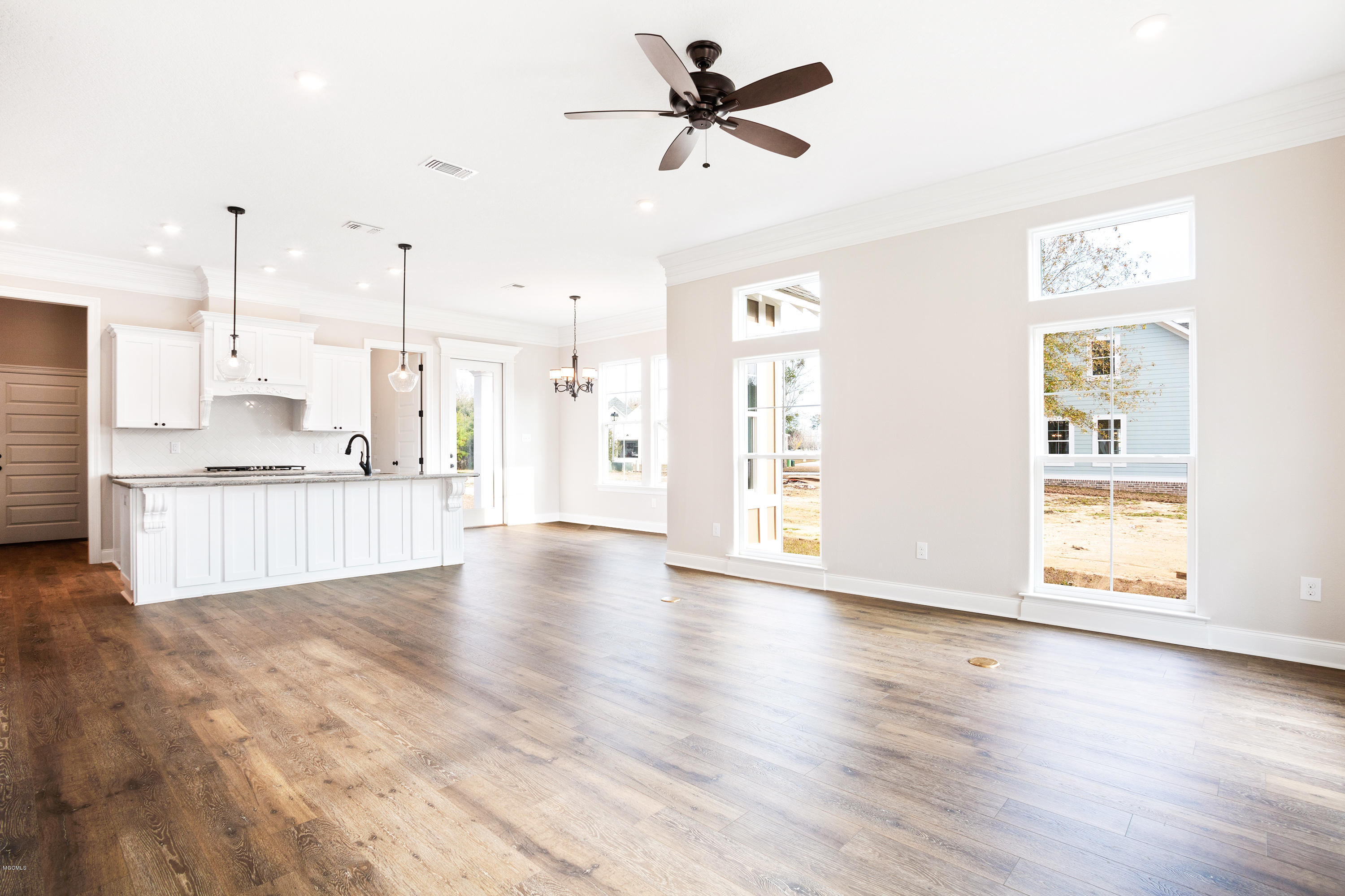 1213 Alphabet Road Gulfport, MS 39503 - Photo 6 of 29 009