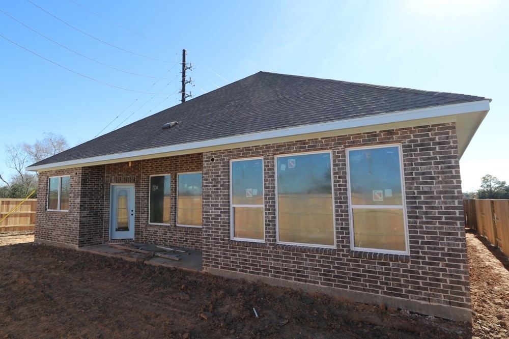6623 Dolomite Court Manvel, TX 77578 - Photo 3 of 13 a front view of a house