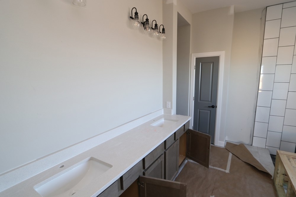 6623 Dolomite Court Manvel, TX 77578 - Photo 7 of 13 a room with a table and chairs