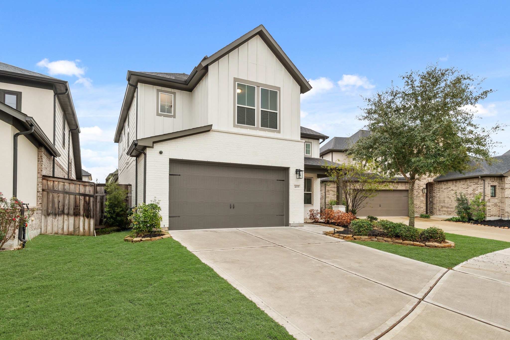 4115 Chloe Ridge Lane Fulshear, TX 77441 - Photo 2 of 28