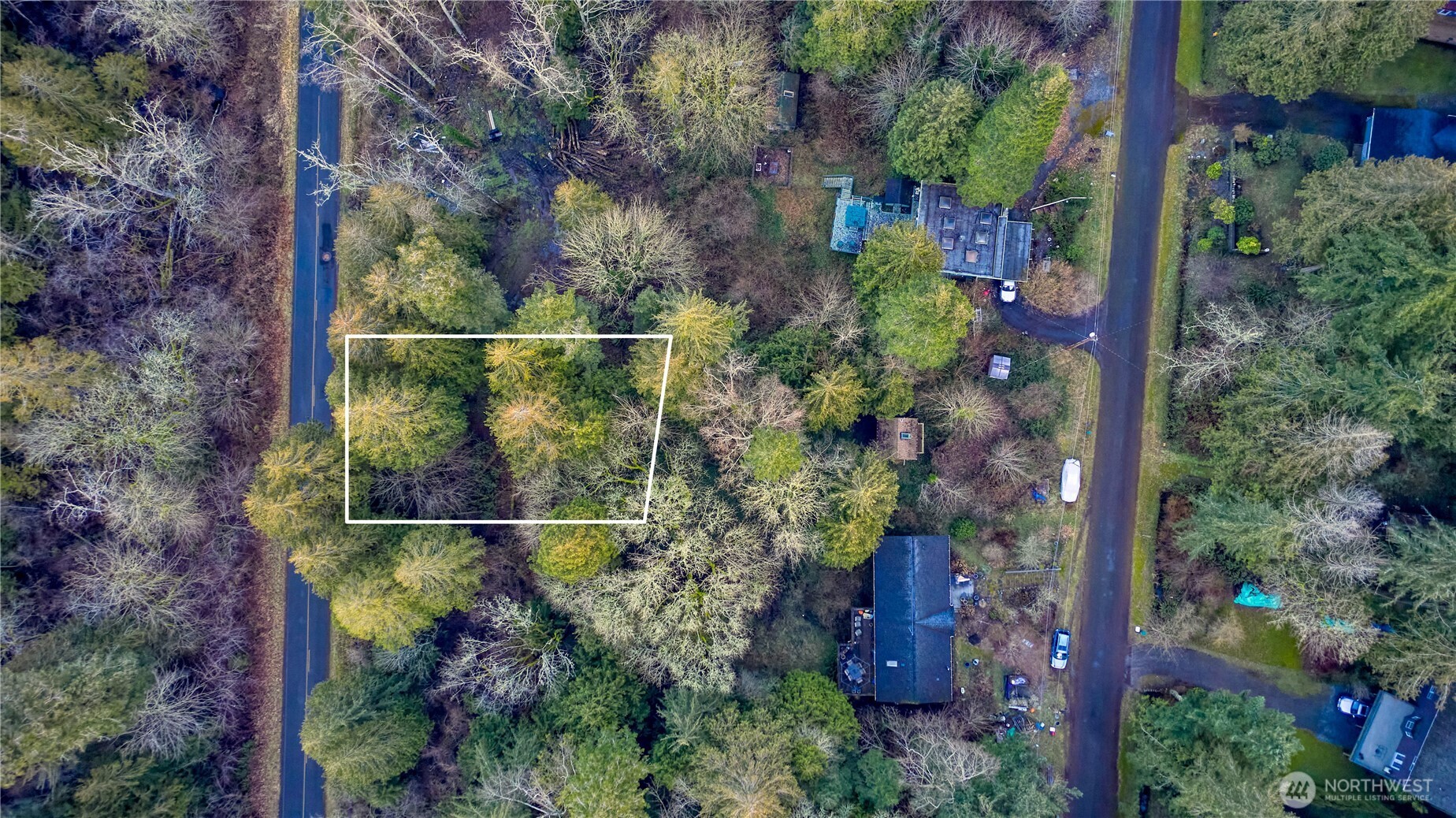 25 Roosevelt Way Point Roberts, WA 98281 - Photo 9 of 12 front view of a house and a street view