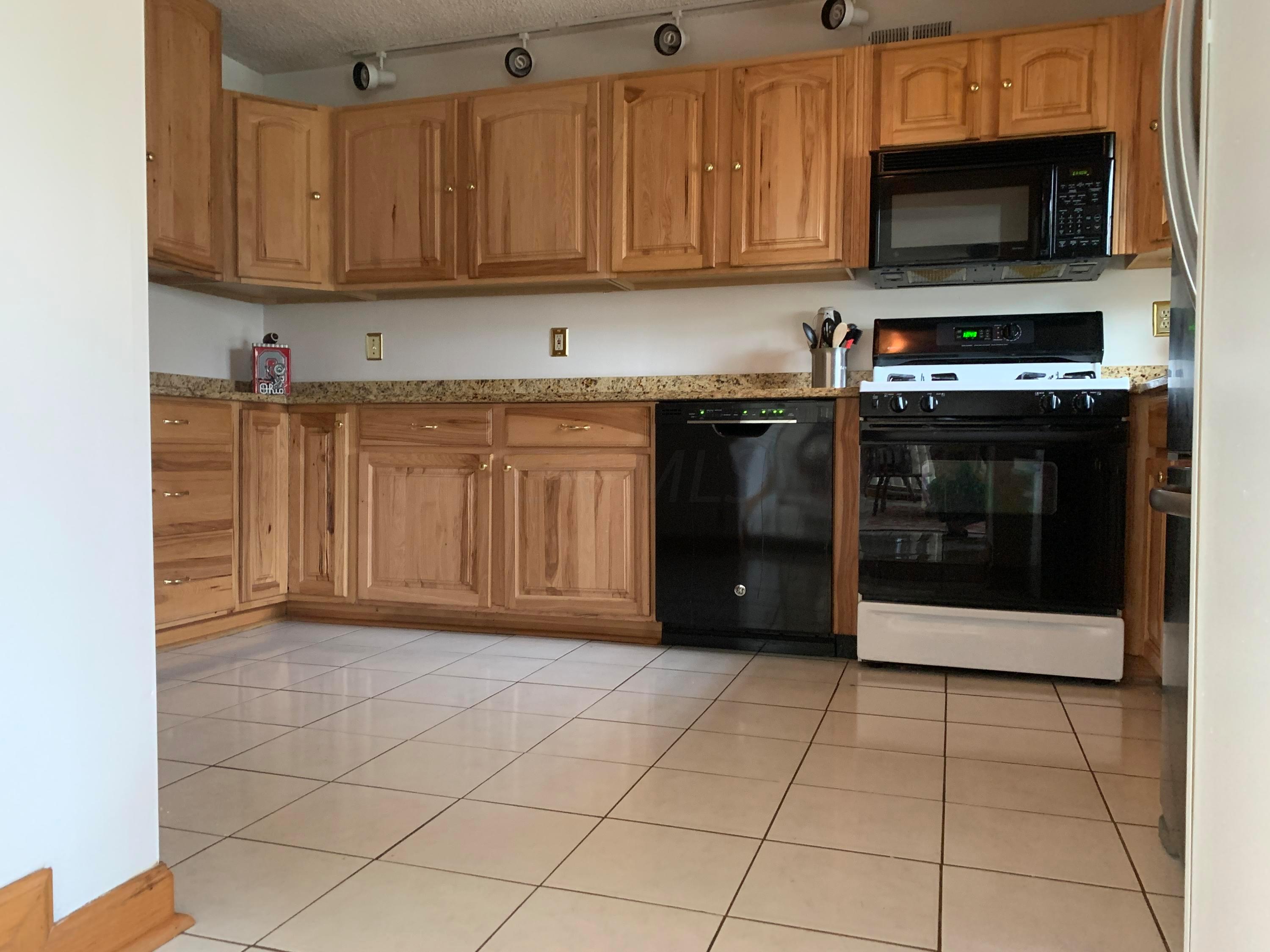 2898 Clime Road Columbus, OH 43223 - Photo 17 of 63 Gallery Image 17