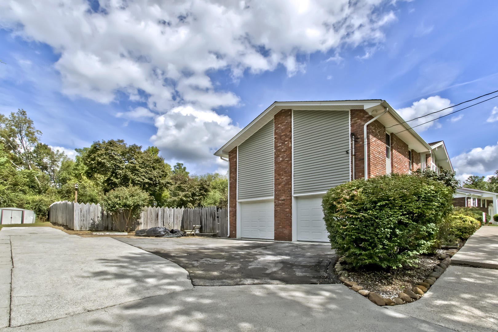 1108 Roderick Road Knoxville, TN 37923 - Photo 2 of 40 Gallery Image 2