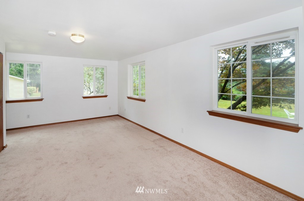 13607 Fagerud Road Southeast Olalla, WA 98359 - Photo 14 of 25 Gallery Image 14