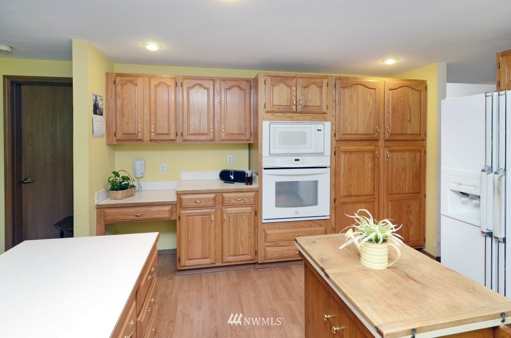 13607 Fagerud Road Southeast Olalla, WA 98359 - Photo 8 of 25 Gallery Image 8