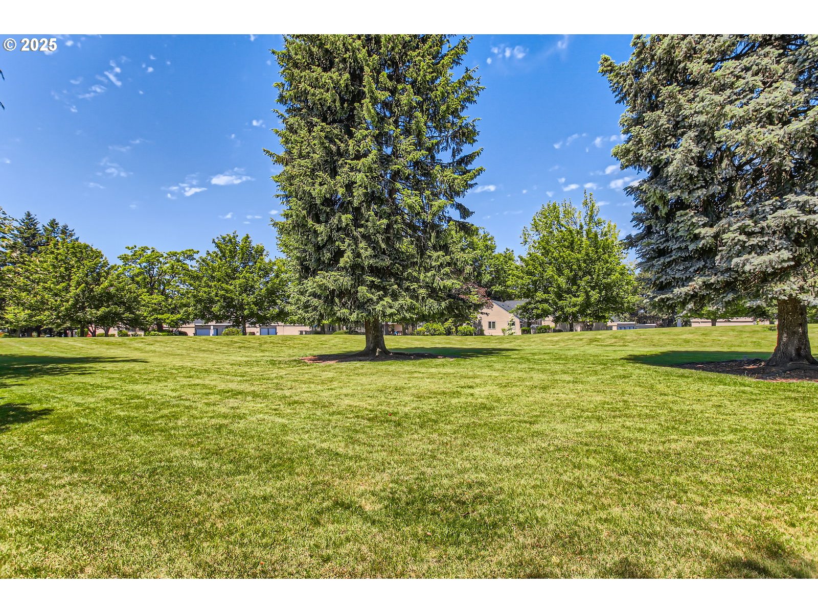 220 Northeast Village Squire Avenue, Unit 12 Gresham, OR 97030 - Photo 29 of 29 a view of an outdoor space and a yard
