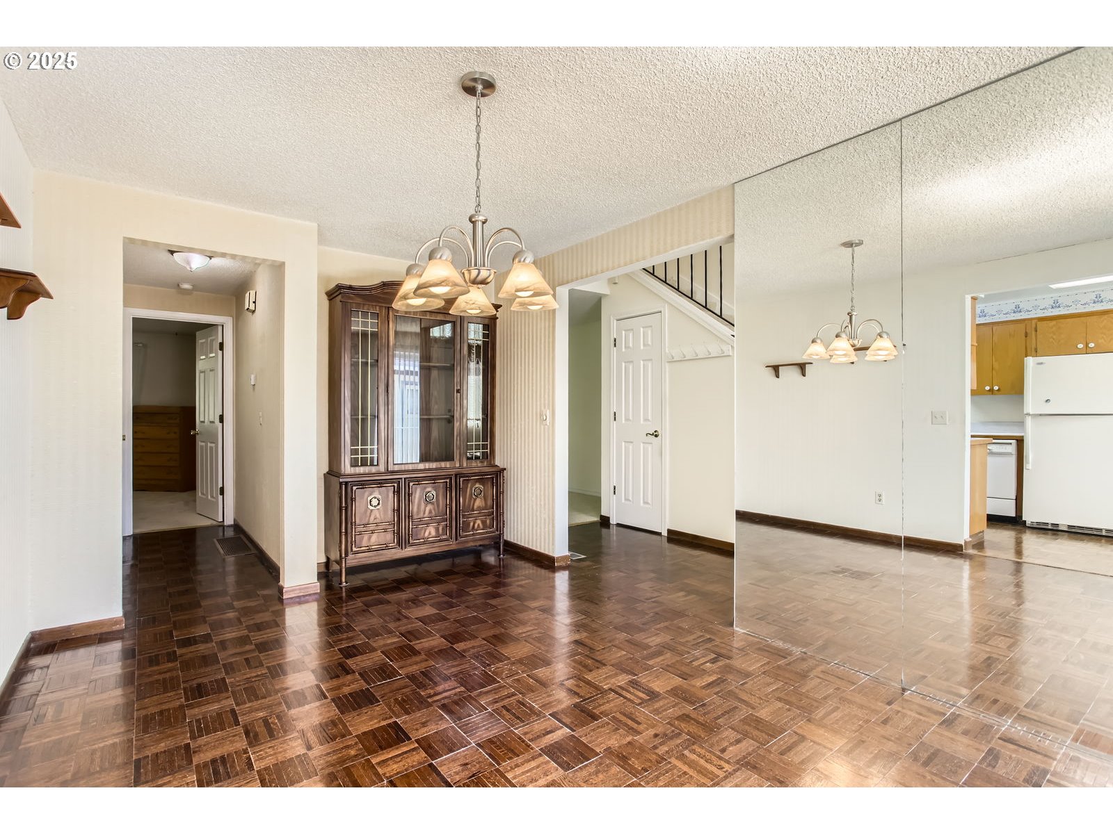 220 Northeast Village Squire Avenue, Unit 12 Gresham, OR 97030 - Photo 8 of 29