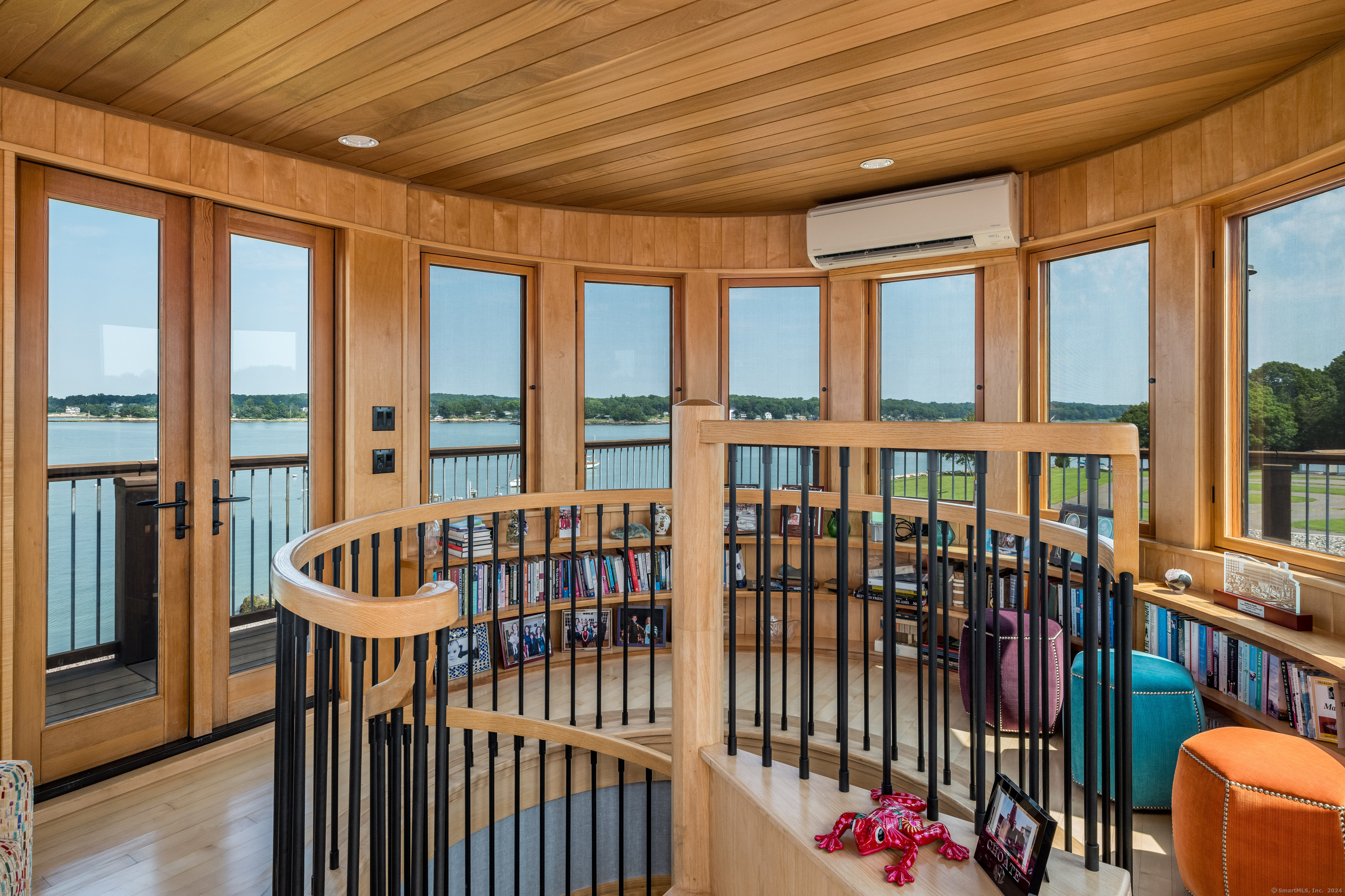 215 Uncas Point Road Guilford, CT 06437 - Photo 24 of 40 215 Uncas Pt - Upper Level Lookout Area