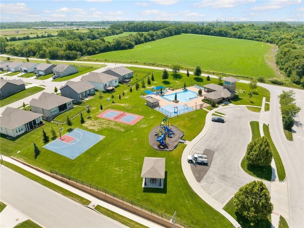 20854 West 190th Pl Spring Hill Spring Hill, KS 66083 - Photo 25 of 30