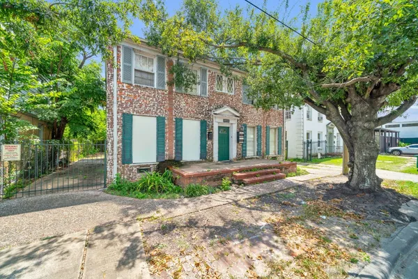 $2,250 | 1939 Richmond Avenue, Unit 2, Houston, TX 77098