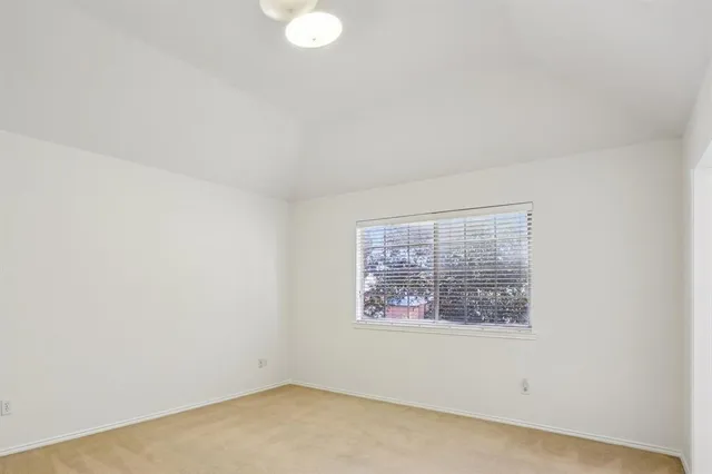 $3,500 | 237 Mimosa Drive, Murphy, TX 75094