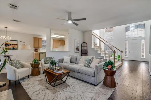 $3,500 | 237 Mimosa Drive, Murphy, TX 75094