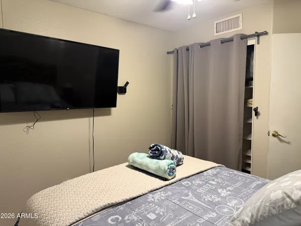 $550,000 | 2058 South Voyager Drive, Gilbert, AZ 85295