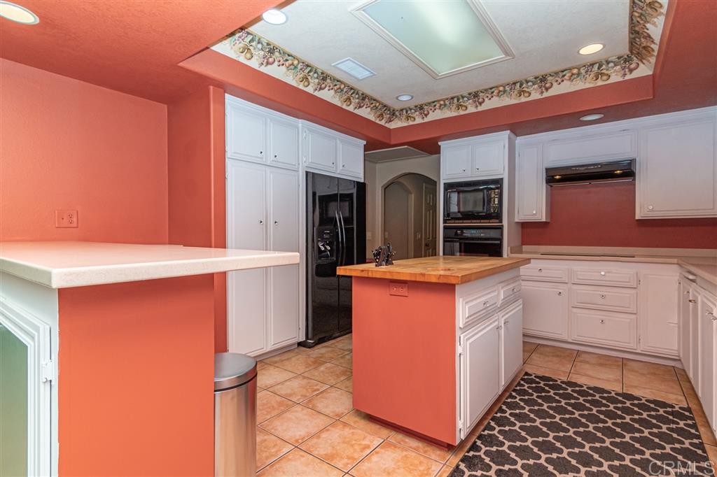 1058 Ridge Heights Drive Fallbrook, CA 92028 - Photo 6 of 23
