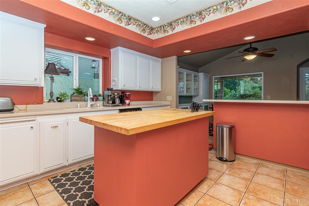 1058 Ridge Heights Drive Fallbrook, CA 92028 - Photo 7 of 23