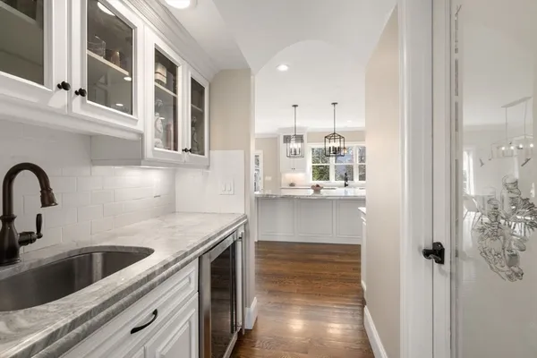 $2,699,000 | 11 Briarwood Drive, Westwood, MA 02090
