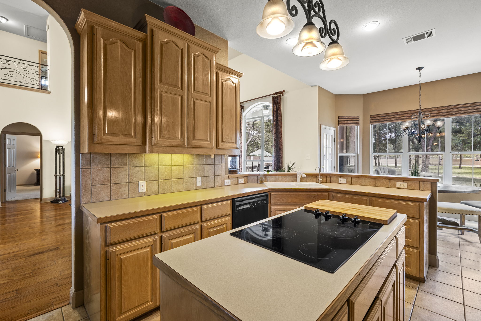 101 Landons Way Georgetown, TX 78633 - Photo 10 of 32 View of the kitchen