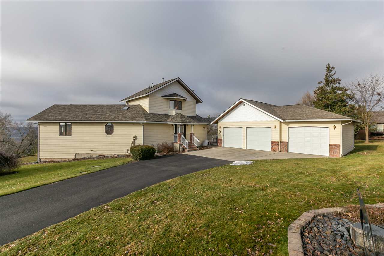 4214 West Strong Road Spokane, WA 99208 - Photo 1 of 20 Gallery Image 1