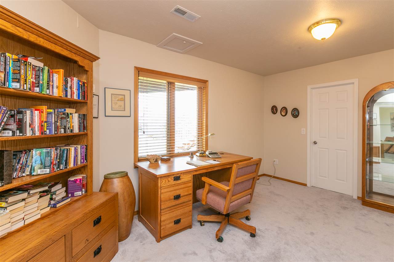 4214 West Strong Road Spokane, WA 99208 - Photo 12 of 20 Gallery Image 12