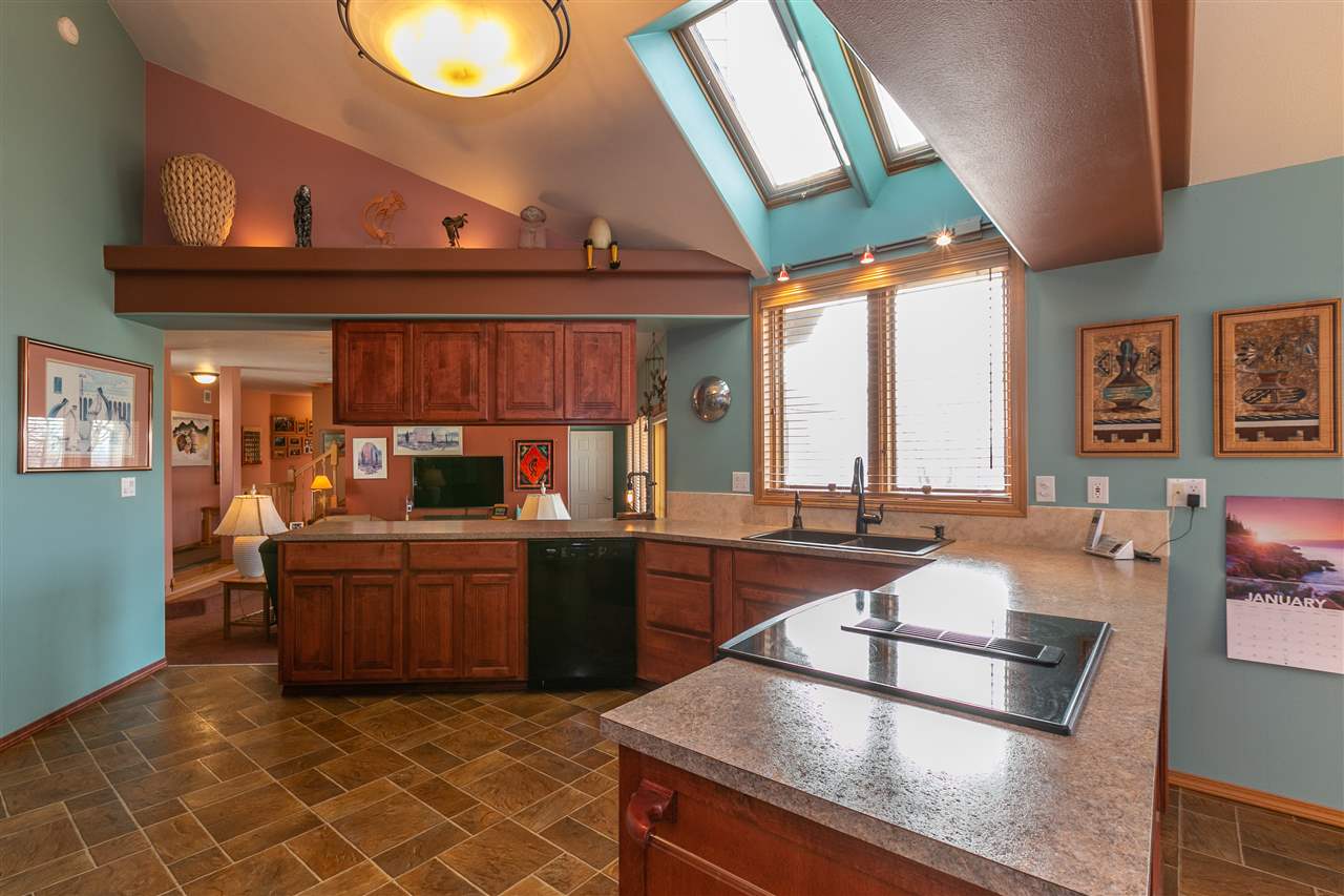 4214 West Strong Road Spokane, WA 99208 - Photo 6 of 20 Gallery Image 6