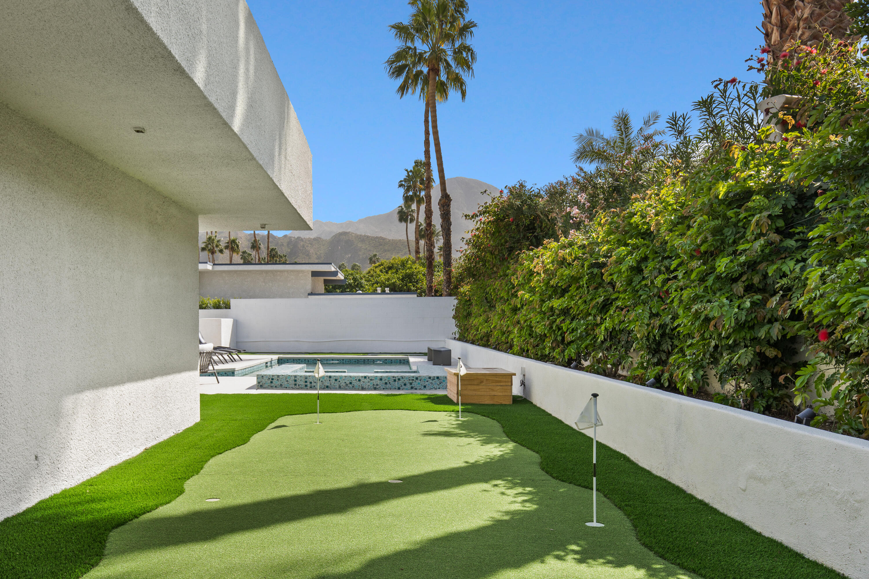 45635 Camino Del Rey Indian Wells, CA 92210 - Photo 13 of 36 35_11345236_167218_167218-EI-135