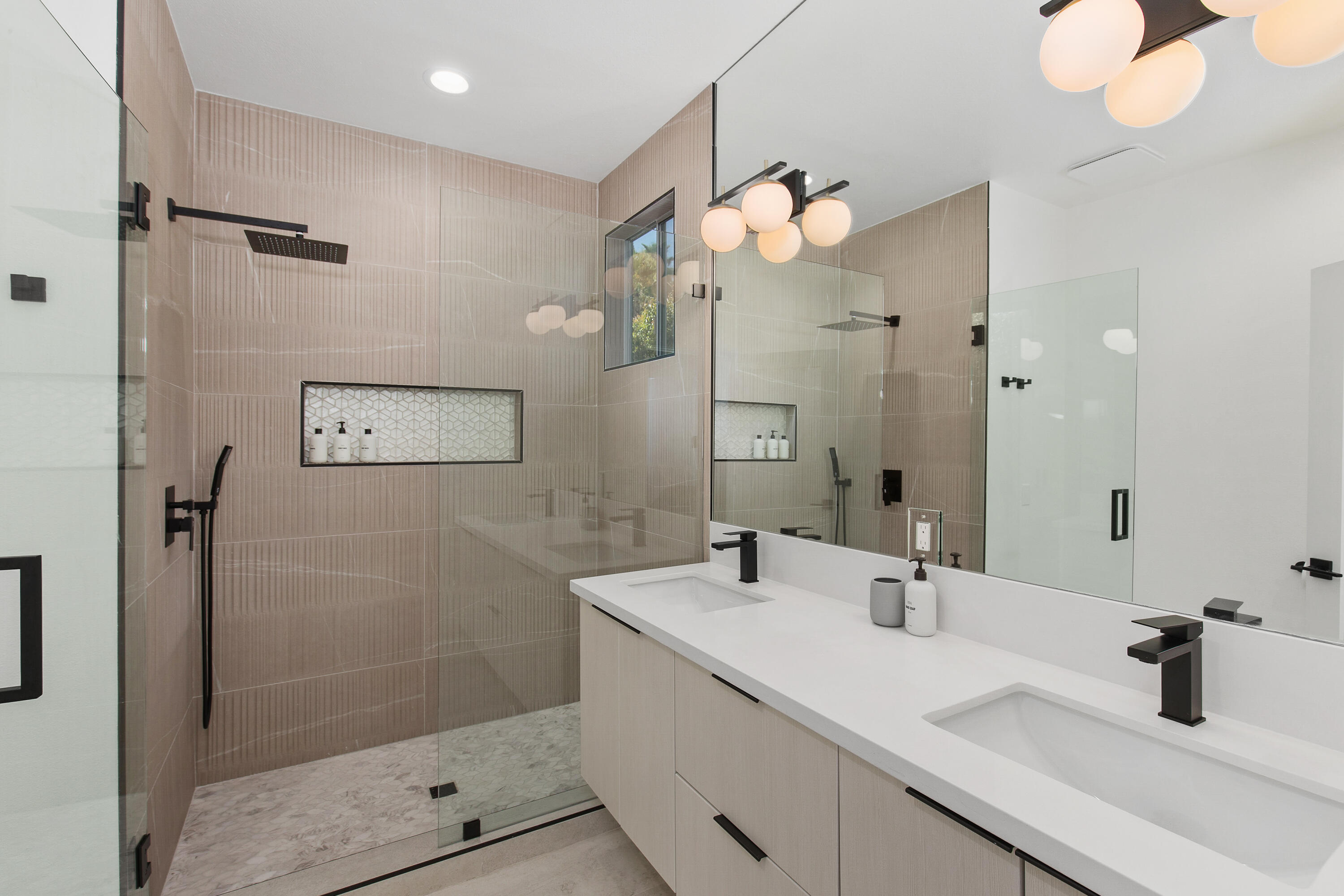 45635 Camino Del Rey Indian Wells, CA 92210 - Photo 17 of 36 20_11345213_167218_167218-EI-120