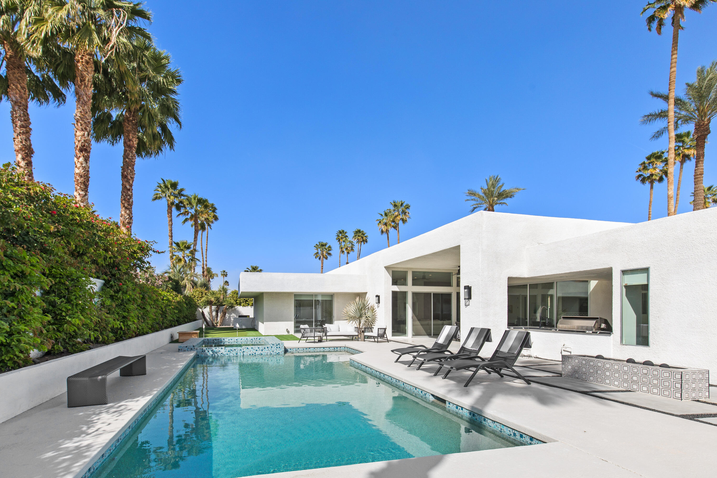 45635 Camino Del Rey Indian Wells, CA 92210 - Photo 25 of 36 39_11345242_167218_167218-EI-139